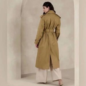 Banana Republic Khaki Timeless Trench- NWT Small